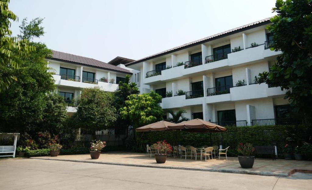 Baan Nan B&B Hotel Exterior photo