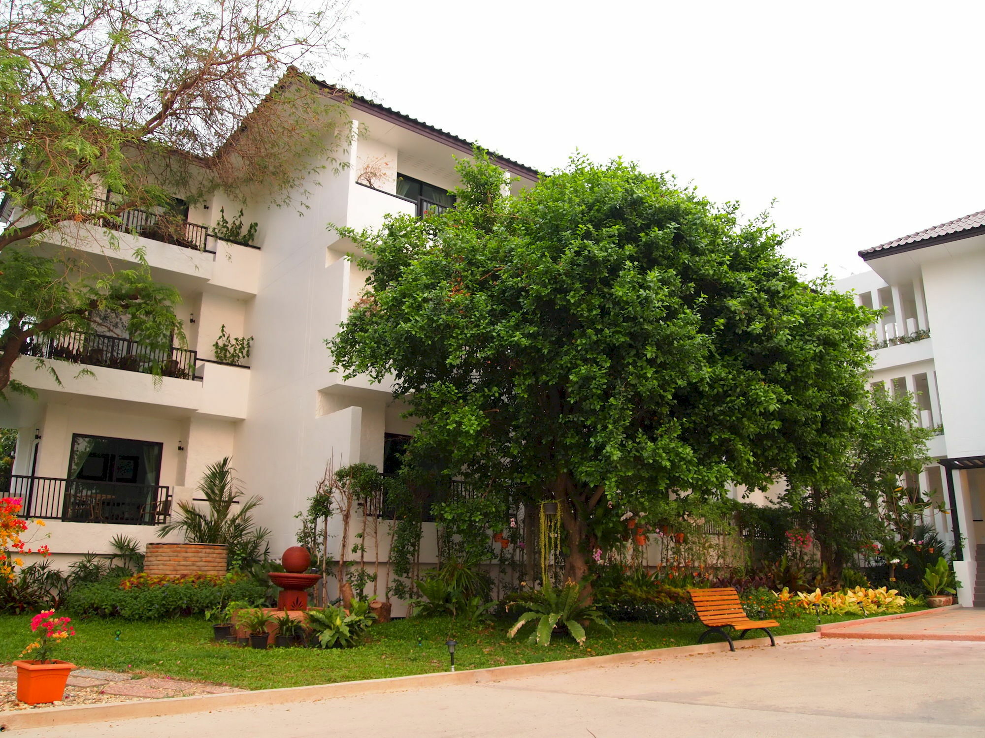 Baan Nan B&B Hotel Exterior photo